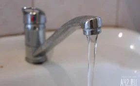 Власти Мариинска отреагировали на жалобы горожан на ржавую воду из-под крана