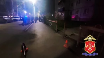 Фото: В Кузбассе несовершеннолетний мотоциклист выехал на тротуар и покалечил женщину 1