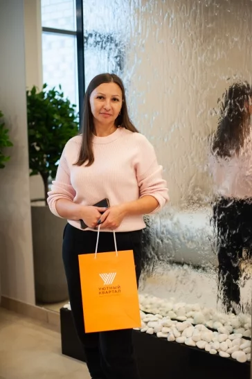 Фото: Первые новосёлы получают ключи в кемеровском ЖК «Уютный квартал» 7