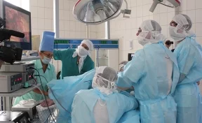 Кузбасские хирурги удалили пациентке четырёхкилограммовую опухоль