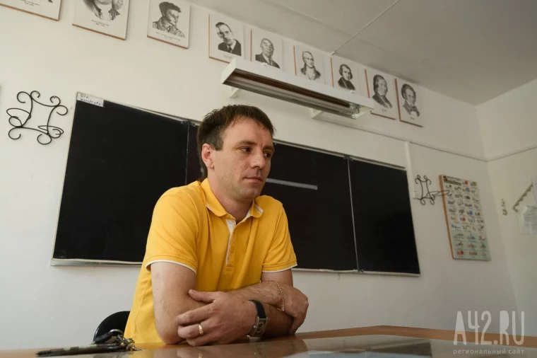 Павел Орлинский, директор школы. Фото: Александр Патрин / А42.RU