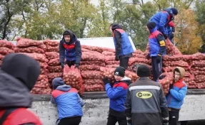 «СУЭК-Кузбасс» поддержала благотворительную акцию по доставке продовольственных наборов льготным категориям населения