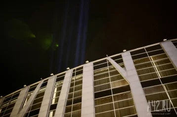 Фото: Кемерово ночью озарили 12 «лучей Победы» 1