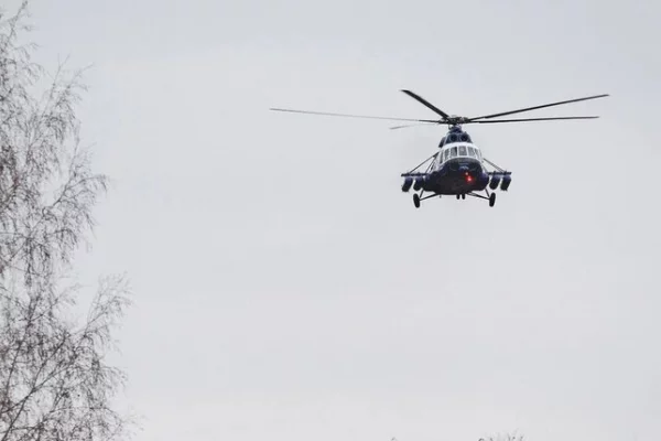 В Сочи спасатели эвакуировали вертолётом застрявших туристов