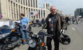 Момент падения Сергея Доренко с мотоцикла попал на видео