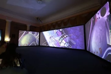 Фото: «Космический Микеланджело»: в Кемерове открылась мультимедийная выставка картин космонавта Алексея Леонова 2