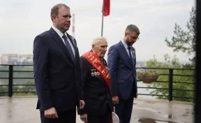 В Кемерове на Красной горке возложили цветы в память о погибших шахтёрах