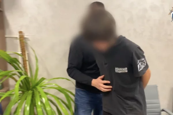 СК: При стрельбе в техникуме в Анапе пострадали сотрудница и несовершеннолетний учащийся