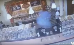 В Череповце мужчина взорвал страйкбольную гранату в пекарне, где его отказались угостить