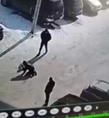 Фото: В Кузбассе драка в центре города попала на видео 1
