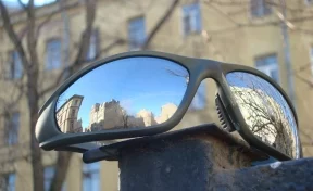 Кузбассовец продавал в интернете шпионские солнцезащитные очки