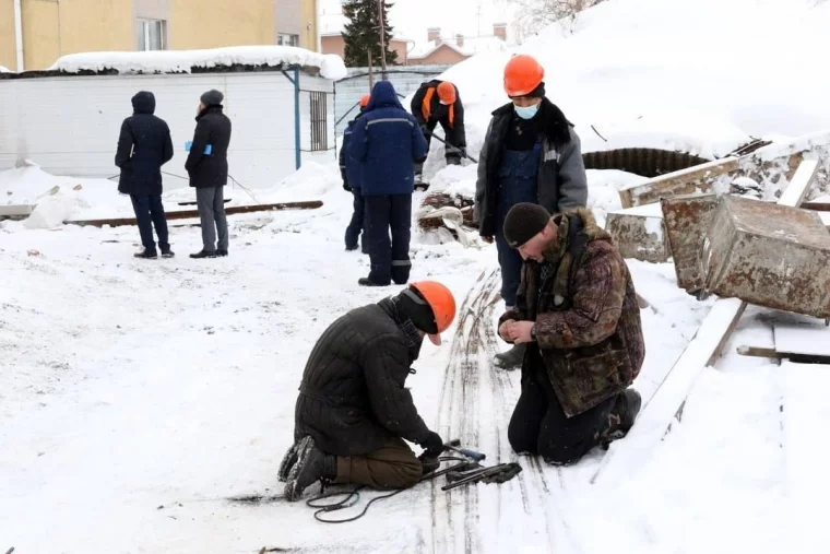 Фото: Мэр Кемерова показал ход строительства детсада в Рудничном районе 7