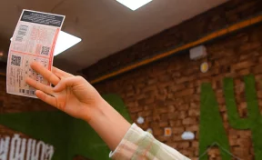 Россиянка дважды за год выиграла в лотерею — 100 тысяч и 27,5 млн рублей