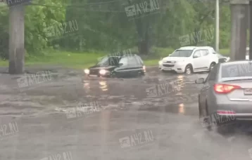 Фото: Сильный ливень с градом прошёл в Новокузнецке, горожане делятся кадрами 1