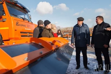 Фото: В Кемерове закупили спецтехнику для уборки дорог на 300 миллионов рублей 5
