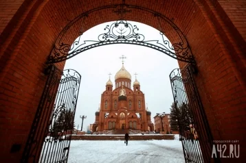 Фото: Кемеровчанам разрешат позвонить в колокола Знаменского собора 1