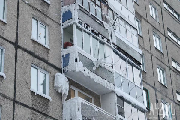 В Перми 4-летний мальчик выпал из окна 4 этажа