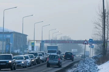 Фото: В Кемерове установили 124 опоры освещения на Кузнецком проспекте: идёт подключение 1