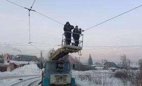 В Кемерове аварийные бригады восстанавливают контактную сеть трамвая на Южном, маршрут № 5 временно сокращён 