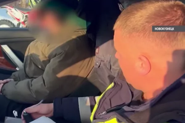 В Новокузнецке подросток без прав устроил поездку на мотоцикле 