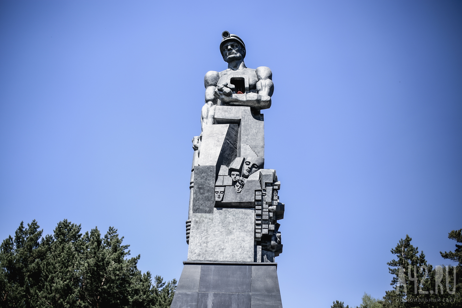 В Кемерове отремонтируют монумент «Память шахтёрам Кузбасса»