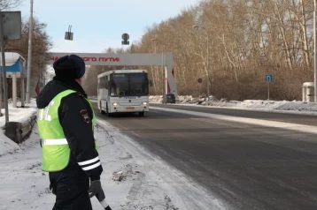 Фото: В рамках операции «Автобус» кузбасские полицейские выявили более 400 нарушений ПДД 1