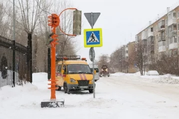 Фото: В Кемерове на пересечении проспекта Ленина и улицы Шорникова установили светофоры 1