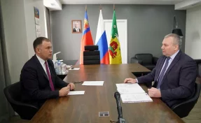 Илья Середюк в Новокузнецке обсудил плохую работу «ПитерАвто» в морозы