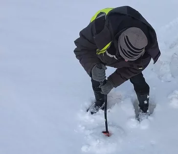 Фото: В Кемерове проверили лёд на Томи на месте будущего взрыва 1