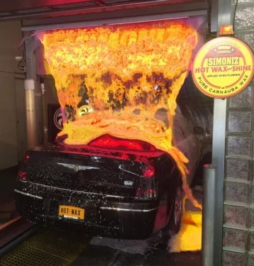 Фото: В Сети обсуждают автомобиль из США, помытый «раскалённой лавой» 1