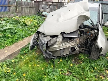 Фото: В Кемерове 16-летний подросток взял машину матери, двух друзей и попал в ДТП 1