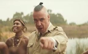 В новом клипе Rammstein вокалист признался в любви на русском языке