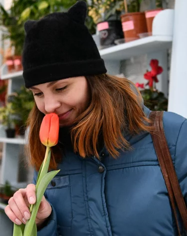 Кемеровчанки рассказали, чего хотят на 8 Марта и что на самом деле получают