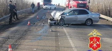 Фото: В Кузбассе в ДТП с легковушкой и автобусом пострадали два взрослых и ребёнок 3