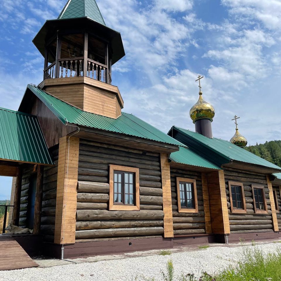 В Таштагольском районе возвели храм 19-20 веков по воспоминаниям старожилов
