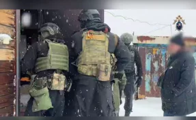 Следователи показали кадры задержания кемеровчанина, обвиняемого в убийстве