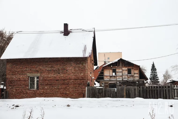 Фото: Деревня в городе: контрасты зоны реновации в Кемерове 24