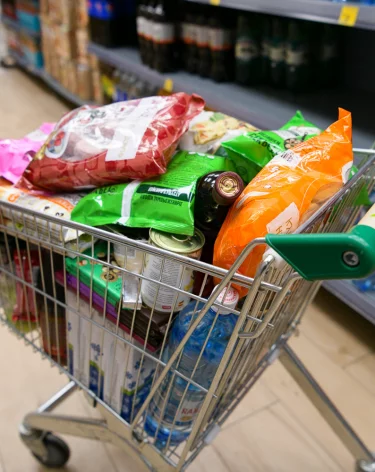 «У нас переоценка»: жители кузбасского города пожаловались на резкий скачок цен на продукты