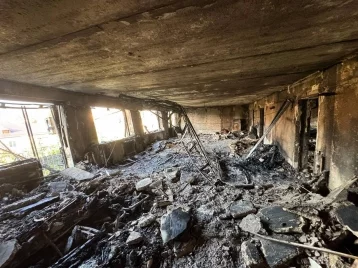 Фото: В Новороссийске в жилом доме после взрыва газа повреждены более 20 квартир 1