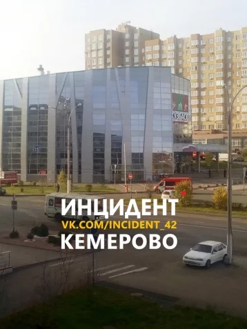Фото: Кемеровчан напугали пожарные машины у ГЦС «Кузбасс» 4