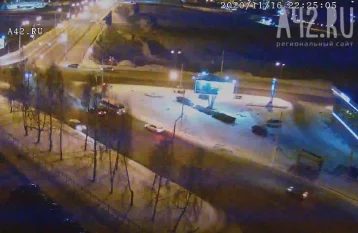 Фото: Опубликовано видео момента ДТП с такси в Кемерове 1