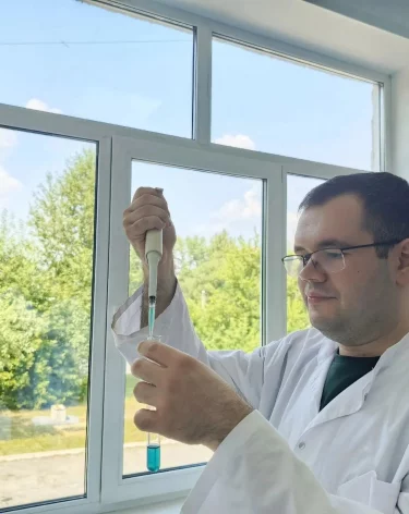 Фото: <a href=https://ako.ru/news/detail/ilya-seredyuk-29-molodykh-uchenykh-kuzbassa-poluchat-po-millionu-rubley-na-razrabotku-innovatsiy>АПК</a>