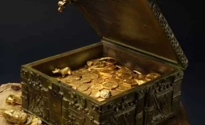 В Англии приятели отправились на природу и нашли клад из 550 редких монет