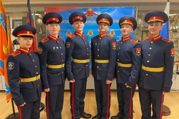 Фото: Шесть пар лучших кадетов Кузбасса станцуют вальс на Кремлёвском балу 2