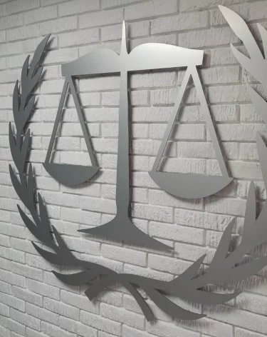 В Новосибирске 8 подростков отправили в СИЗО за диверсию