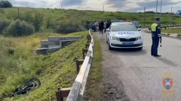 Фото: Мужчина на питбайке погиб, врезавшись в отбойник в Прокопьевском округе 1