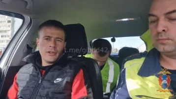 Фото: Кемеровчанина оштрафовали за езду на электросамокате без прав и шлема 1