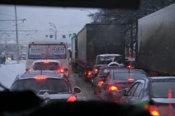 Фото: В Кемерове автомобилиста наказали за поворот налево 1