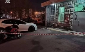 Столичный СК показал начало конфликта на парковке, который закончился убийством мотоциклиста
