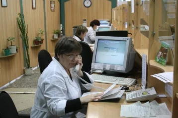 Фото: Средняя зарплата врачей в Кемерове снизилась за год на 28,9% 1
